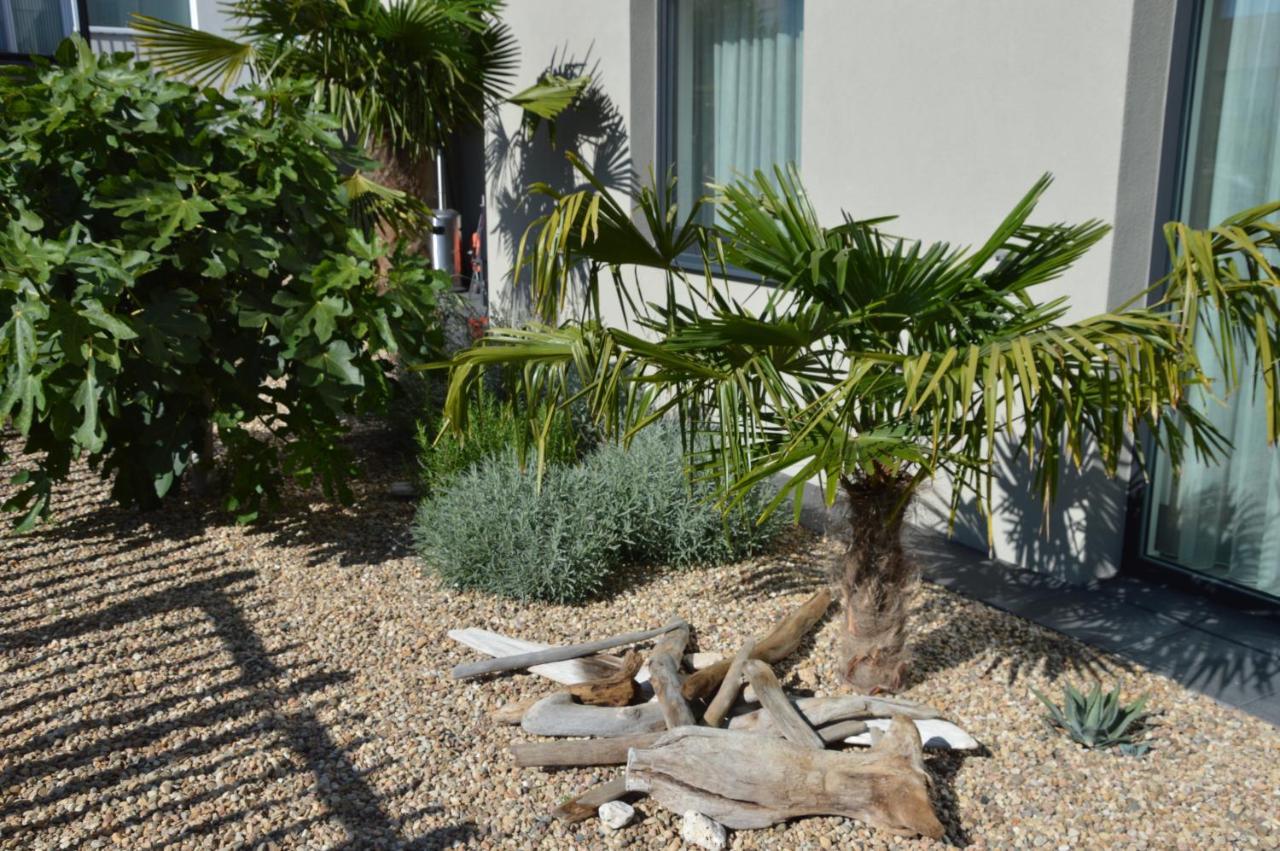 Palm Garden Apartment 1 Mikulov Exterior foto