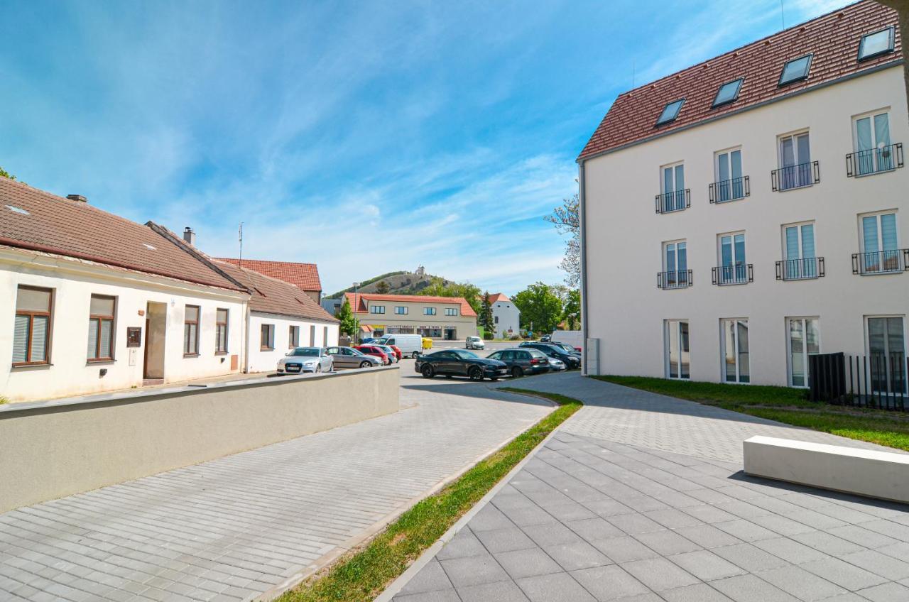 Palm Garden Apartment 1 Mikulov Exterior foto